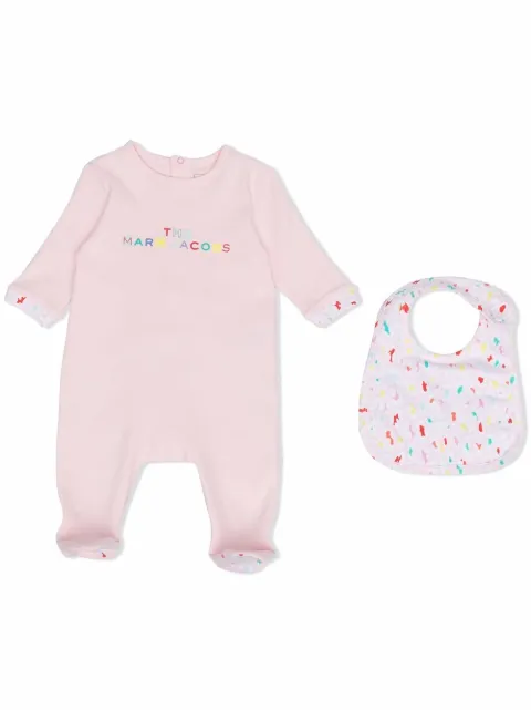 Little Marc Jacobs طقم بيجامة قطن عضوي بطبعة شعار الماركة