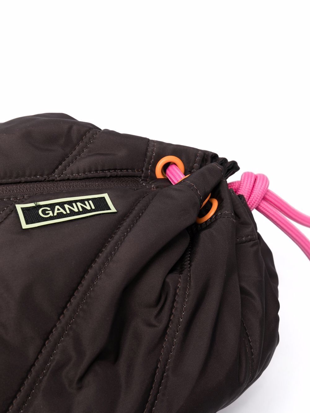 фото Ganni сумка на плечо с нашивкой-логотипом