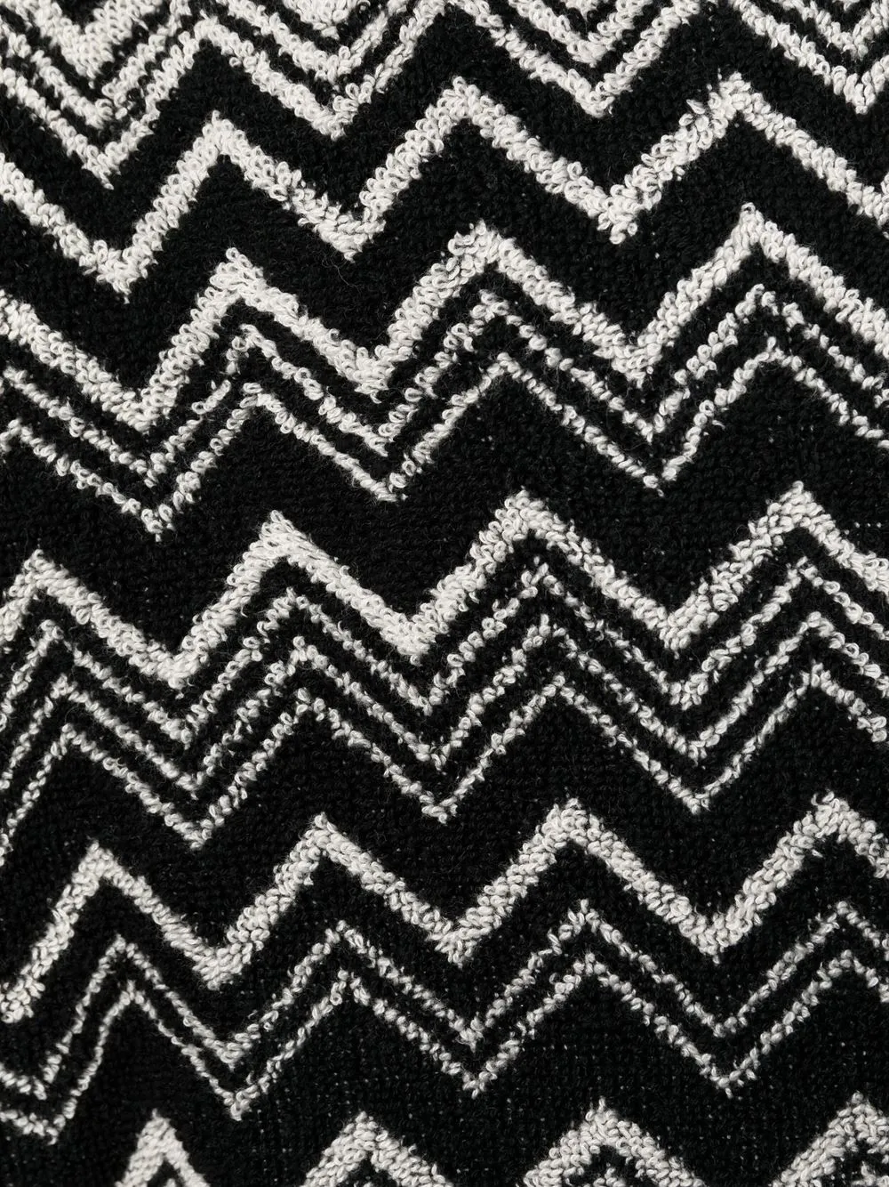 Missoni Zigzag-pattern Bath Robe In Schwarz