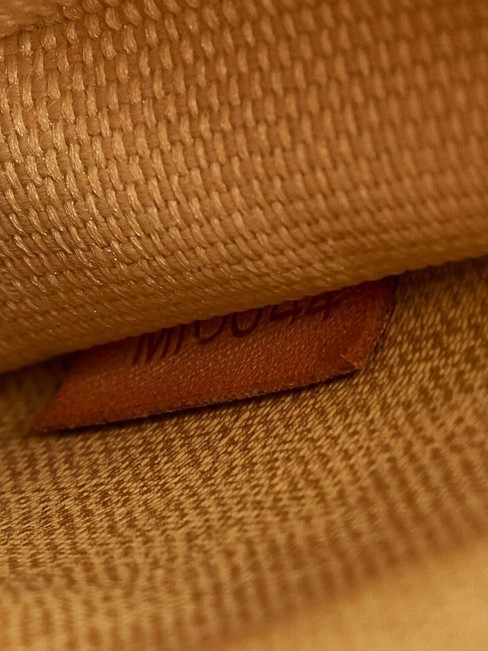 фото Louis vuitton сумка deauville pre-owned