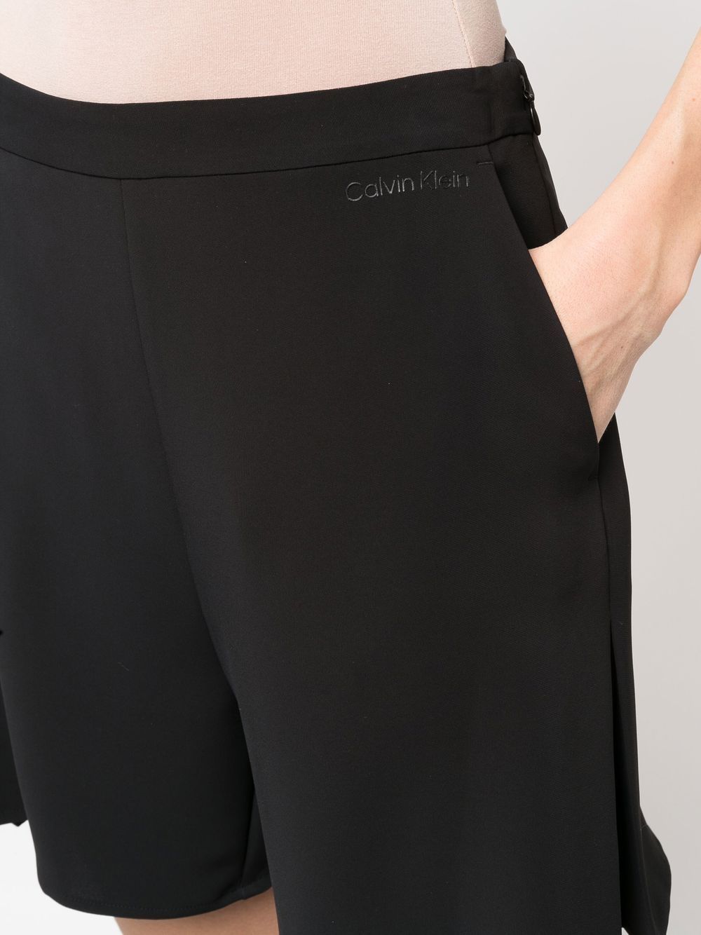 Shop Calvin Klein Knee-length Shorts In Schwarz