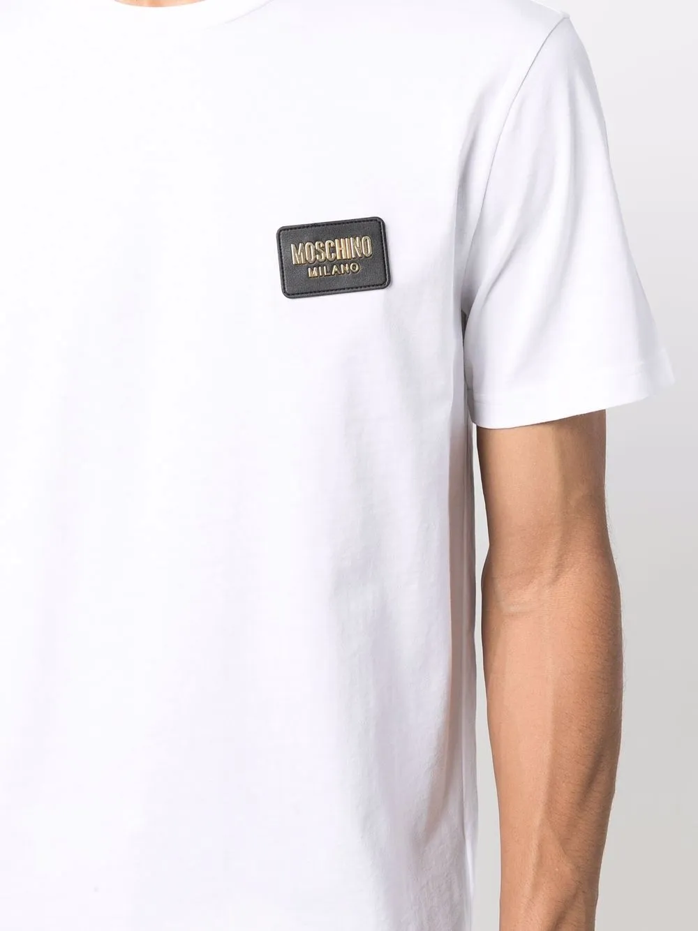 фото Moschino футболка с нашивкой-логотипом