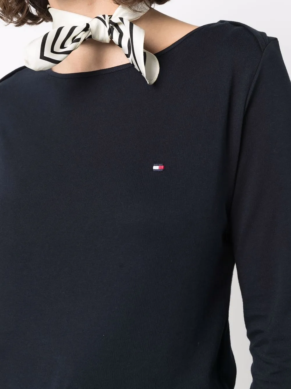 фото Tommy hilfiger трикотажная футболка с вышитым логотипом