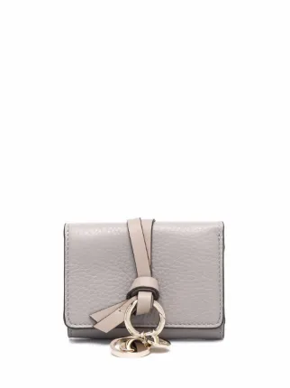 Chloé