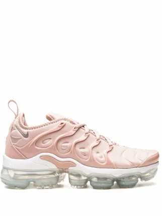 baby pink vapormax plus