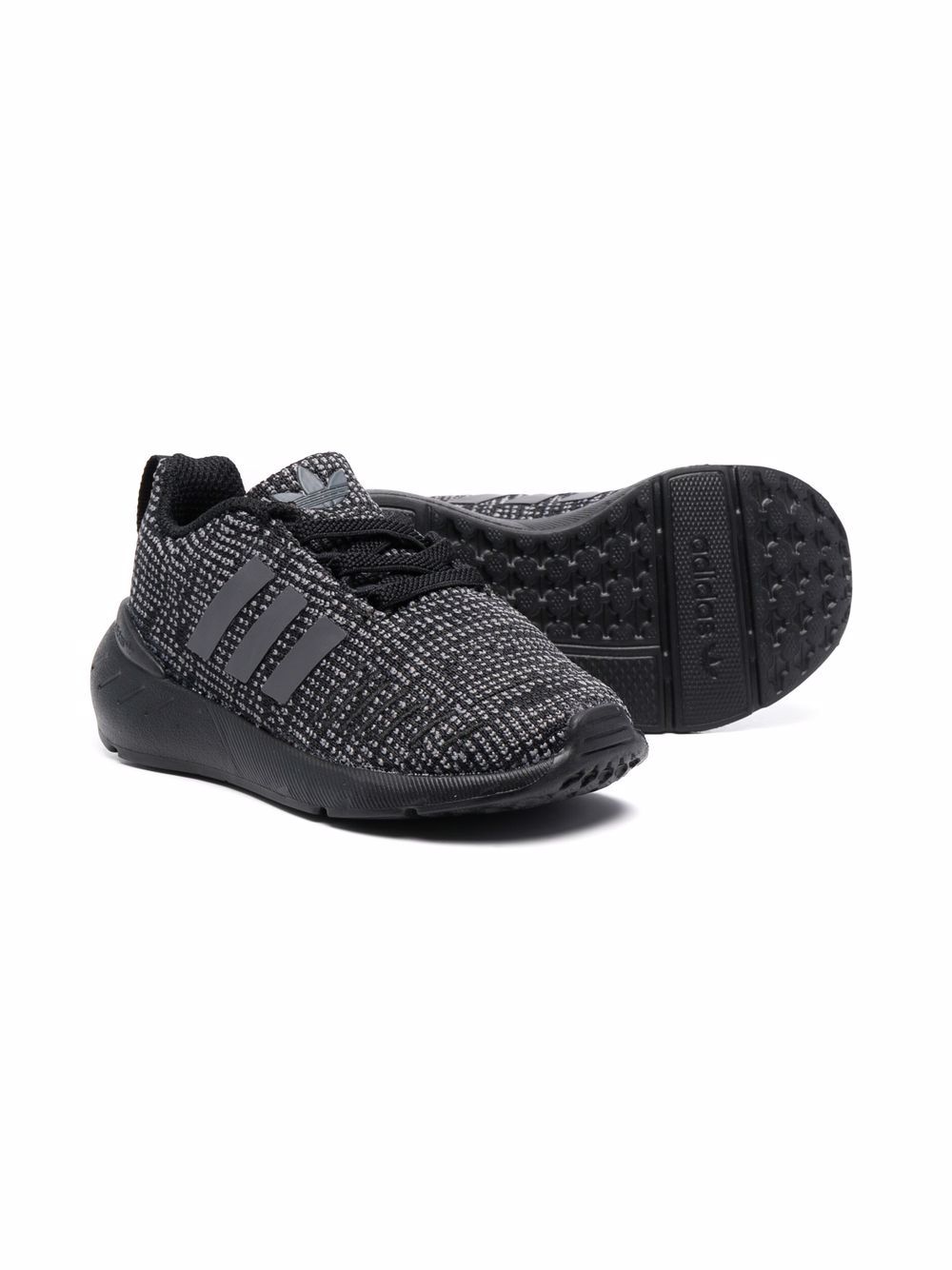 фото Adidas kids кроссовки swift run 22