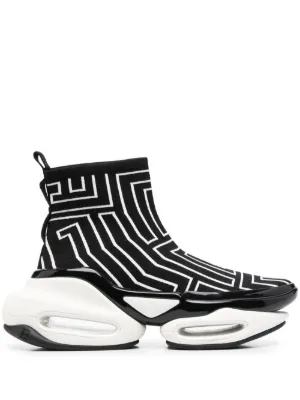 GROUNDS Moopie Weather Chrome スニーカー | ブラック | FARFETCH JP