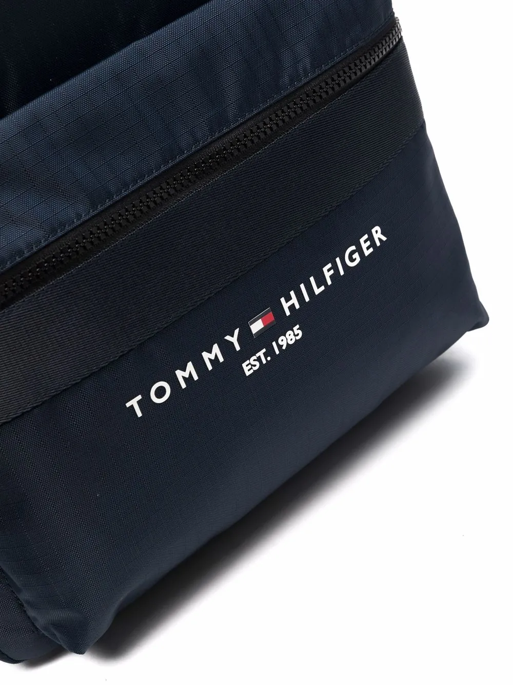 фото Tommy hilfiger рюкзак established с логотипом