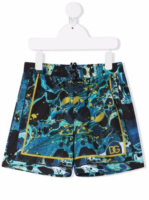 Dolce & Gabbana Kids مايوه شورت بنقش شعار وطبعة تجريدية