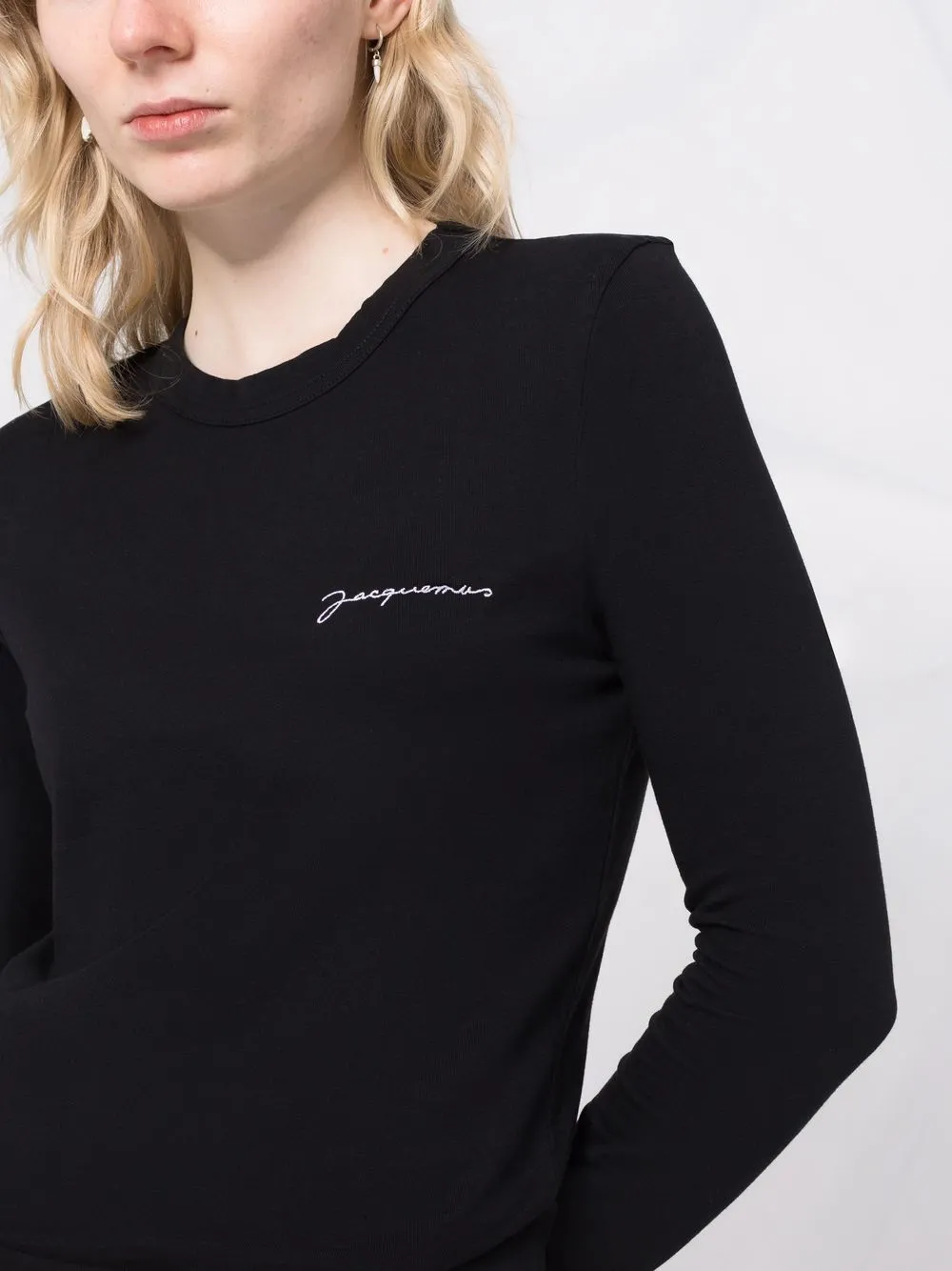фото Jacquemus футболка с длинными рукавами и вышитым логотипом