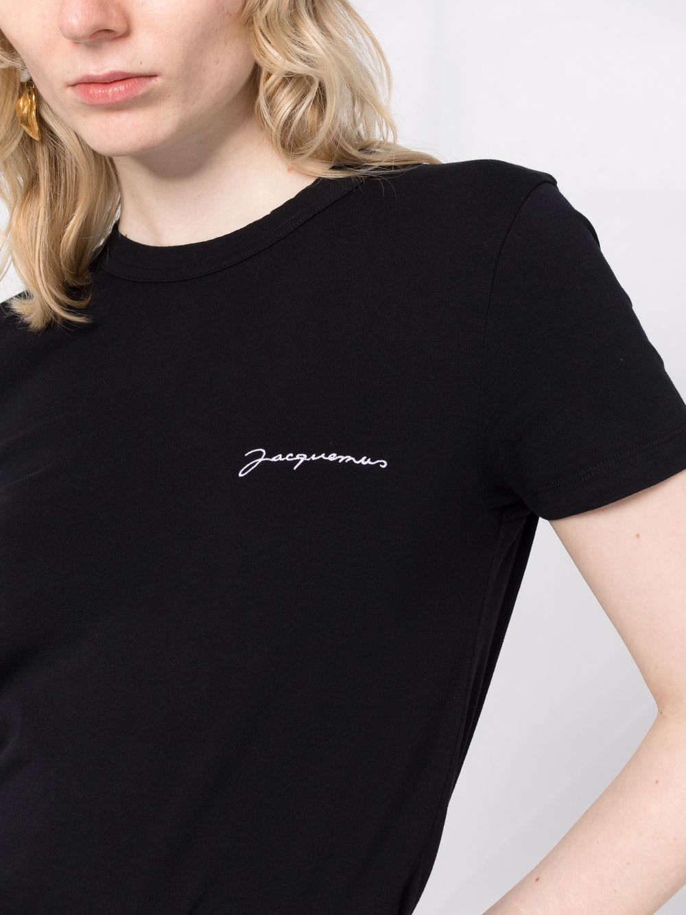 фото Jacquemus футболка с вышитым логотипом