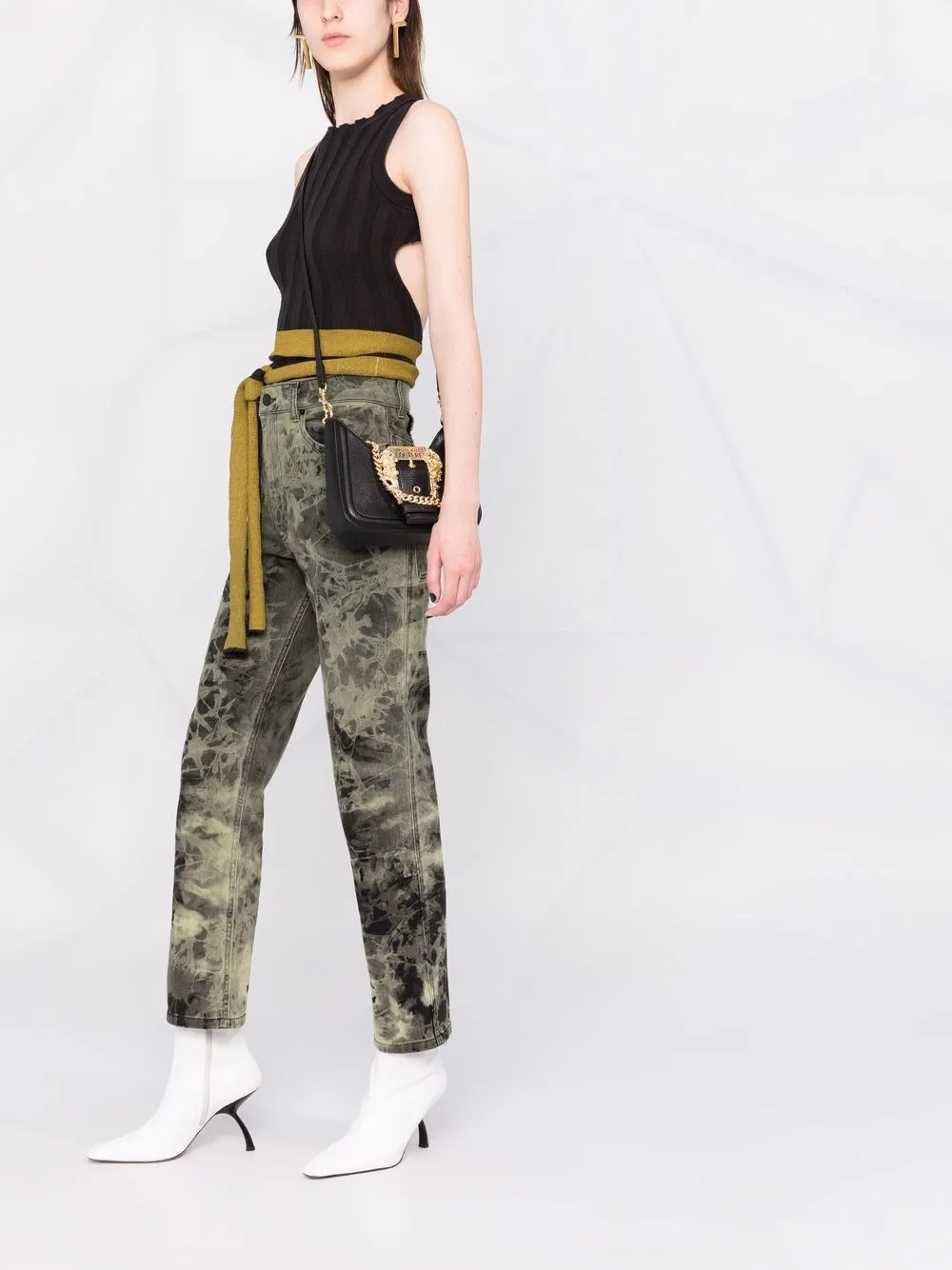 фото Versace jeans couture сумка на плечо couture с пряжкой baroque