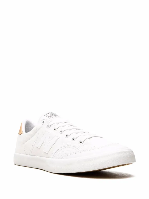 New Balance white 212 Pro Court sneakers for men | NM212NTT at Farfetch.com