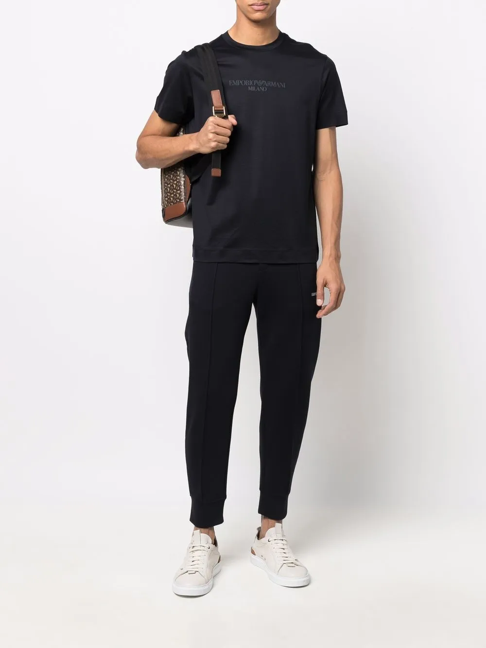 фото Emporio armani футболка с логотипом