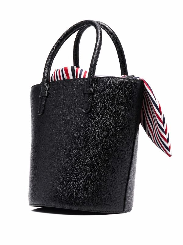 H&m large sales bucket bag