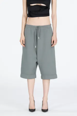 Wide-Leg Cotton Sweat Shorts in grey 