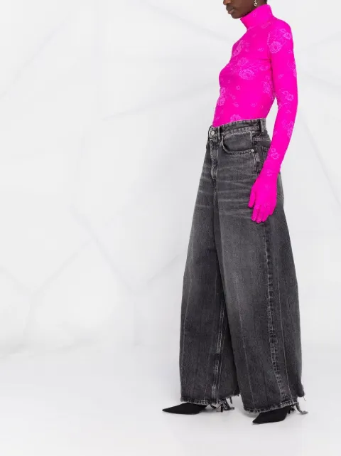 balenciaga glove shirt