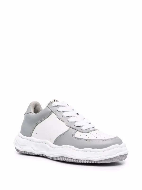 【SALE／10%OFF Chunky Wayne YASUHIRO MIHARA Maison Sneakers FARFETCH | Grey | 携帯用ゲーム機本体