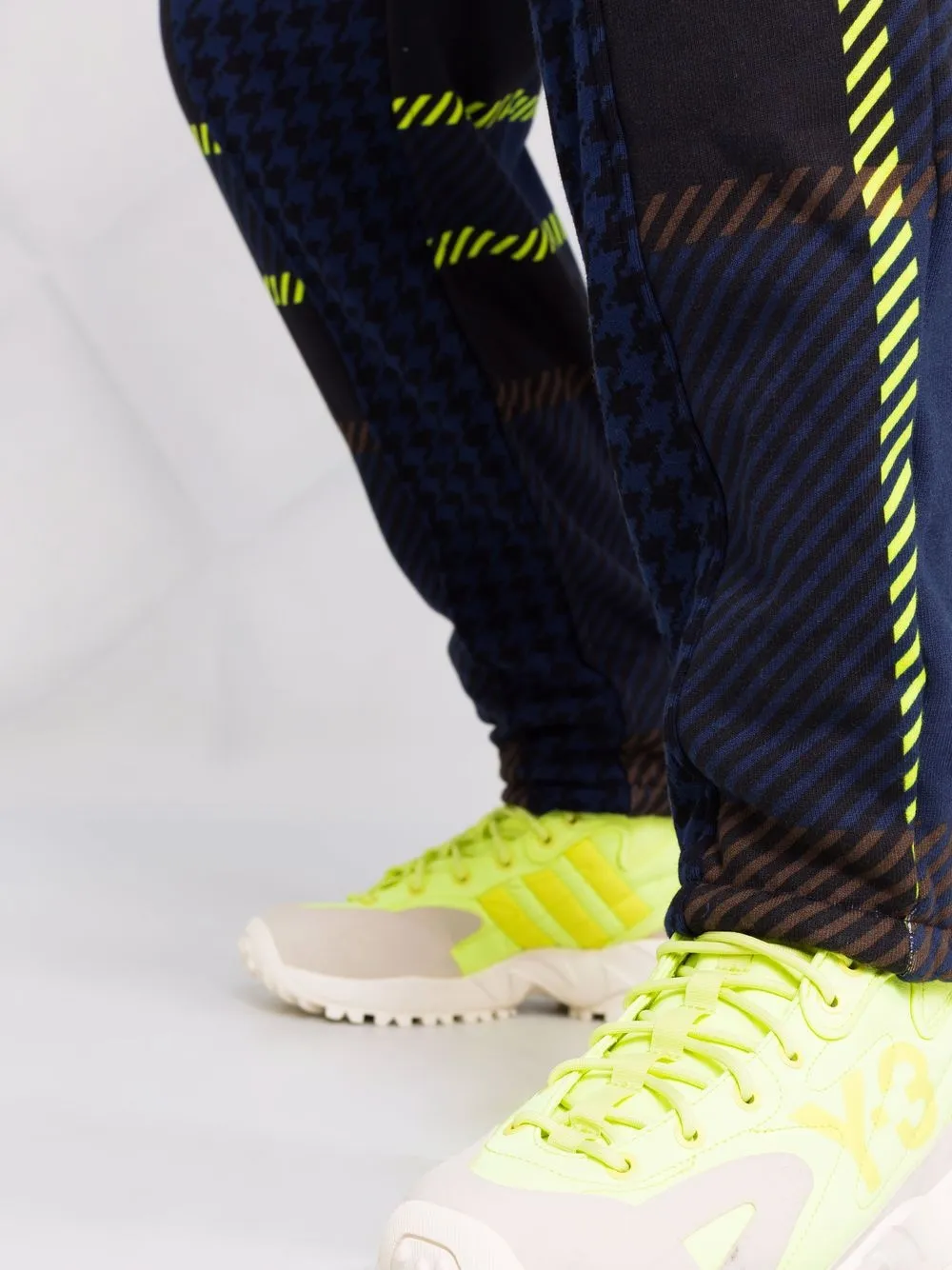 фото Adidas спортивные брюки в клетку