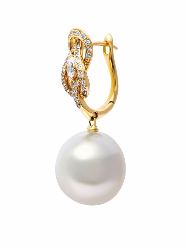 Knot pearl store earrings