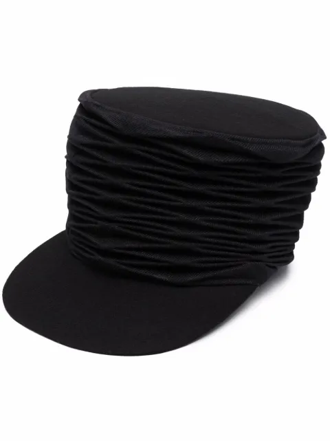 Issey Miyake gorra con diseño tejido