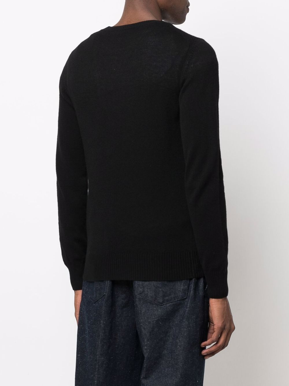 Shop Emporio Armani Fine-knit Cashmere Jumper In Schwarz