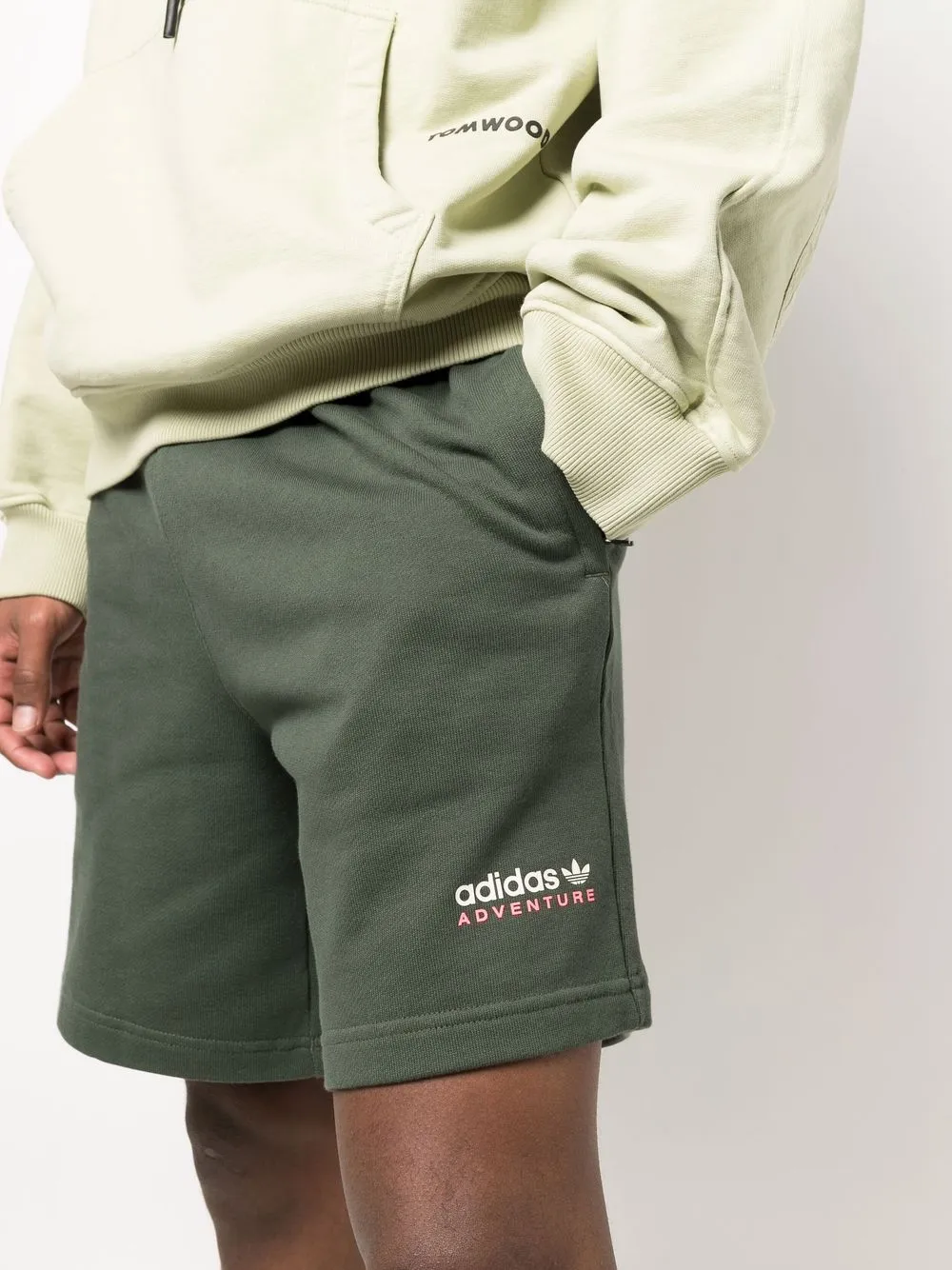 фото Adidas шорты с логотипом