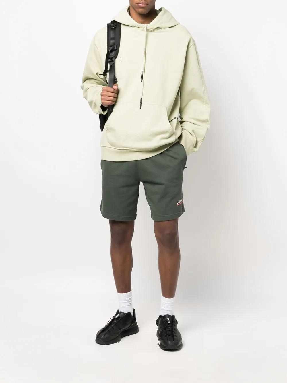 фото Adidas шорты с логотипом