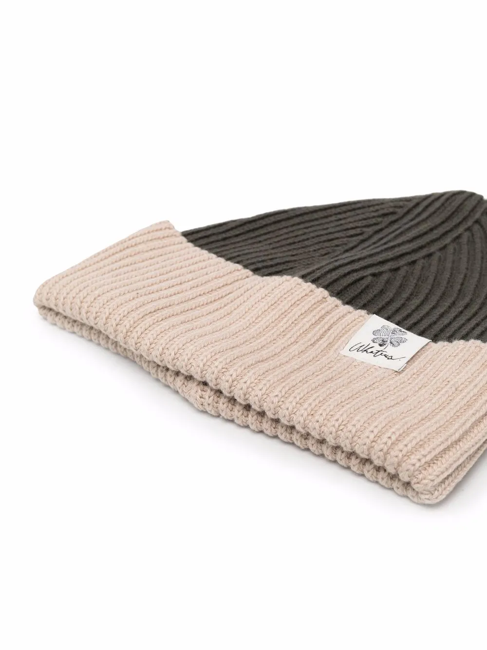 фото Whatevs шапка бини с нашивкой-логотипом