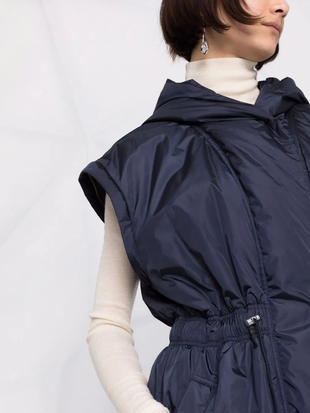 фото Isabel marant пальто из переработанного нейлона с капюшоном