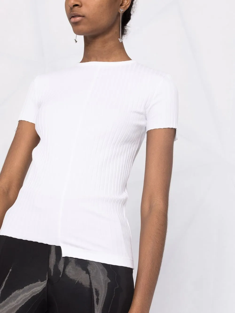 фото Helmut lang футболка в рубчик асимметричного кроя