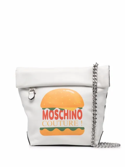 Moschino شنطة كروس بطبعة شعار الماركة