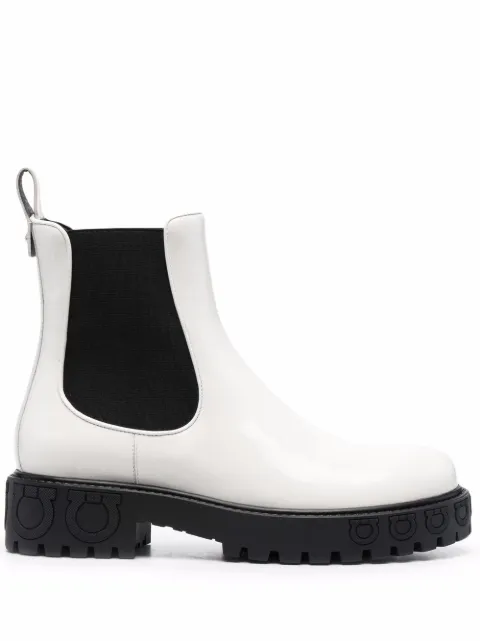 Ferragamo 40mm leather Chelsea boots