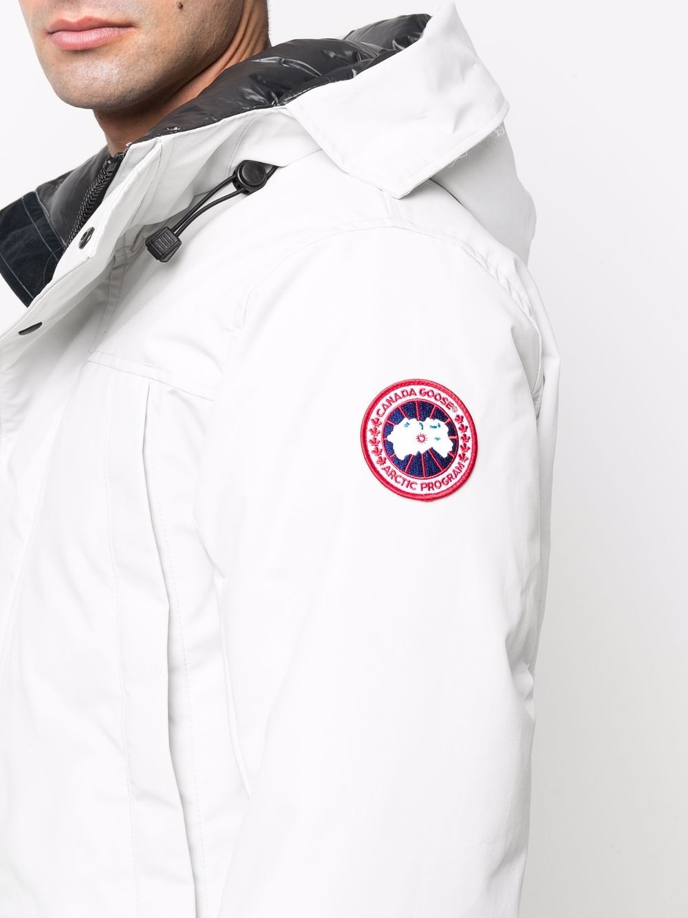 фото Canada goose пуховик с капюшоном и нашивкой-логотипом