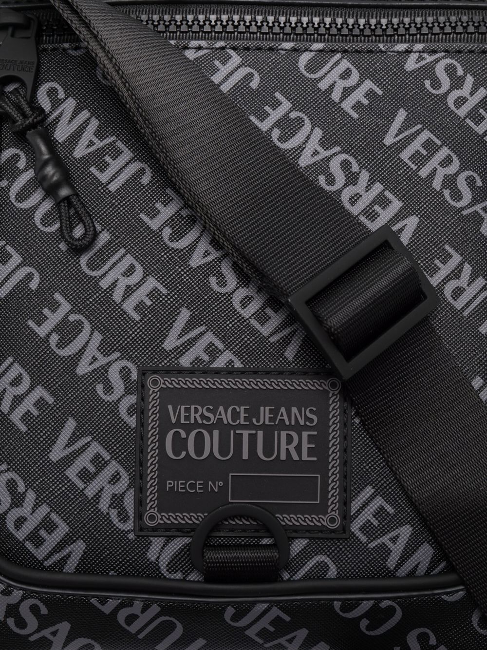 фото Versace jeans couture сумка-мессенджер с жаккардовым логотипом