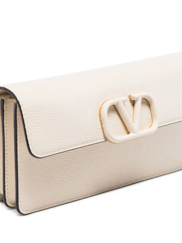 Valentino Garavani - VLogo Signature Grain Calfskin Chain Wallet