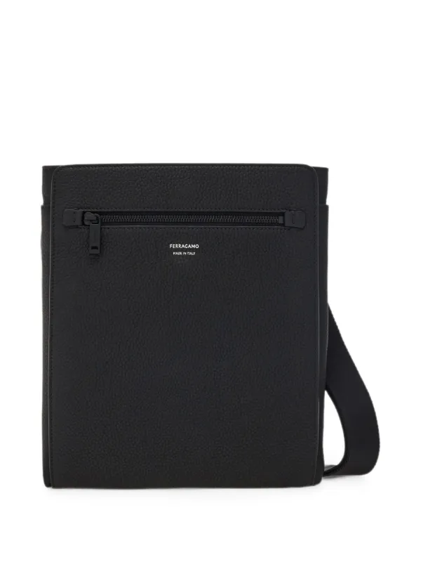 Ferragamo レザー ショルダーバッグ | ブラック | FARFETCH JP