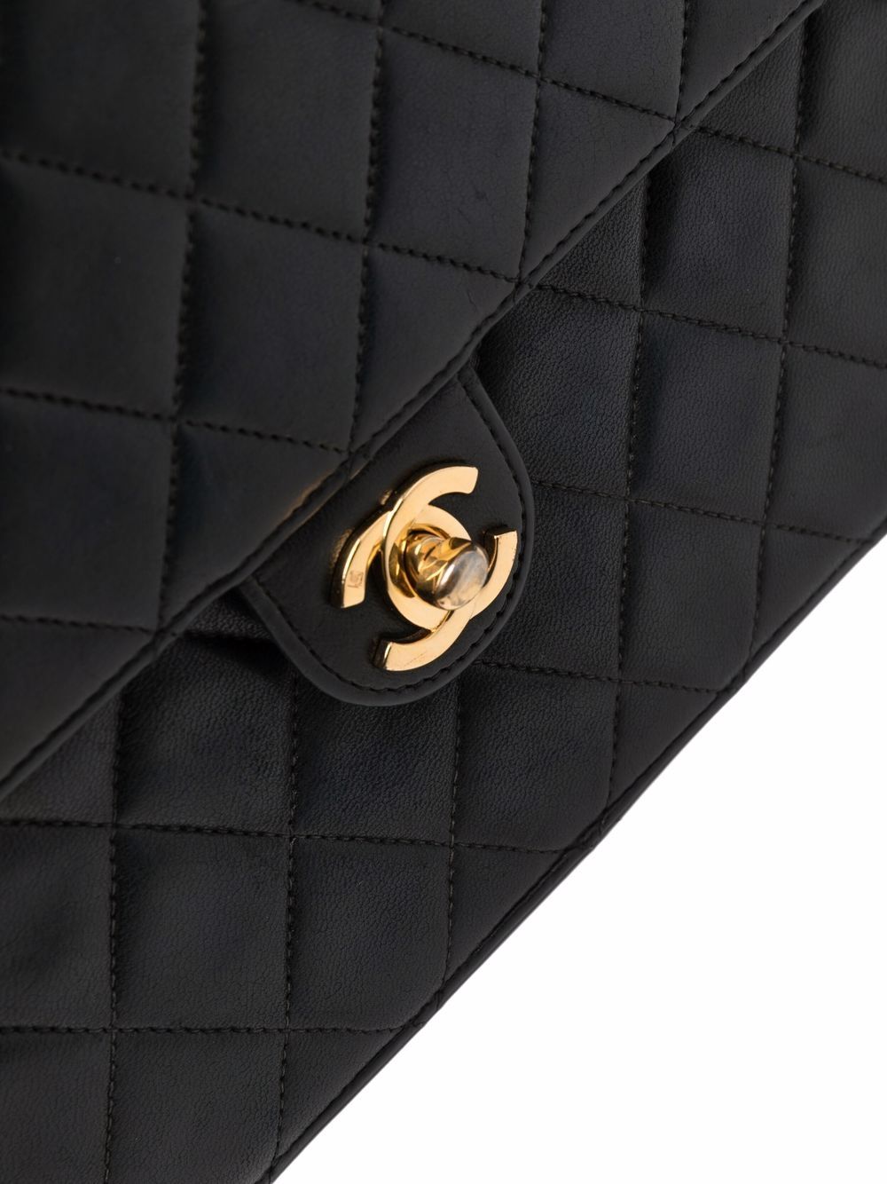 фото Chanel pre-owned сумка на плечо timeless