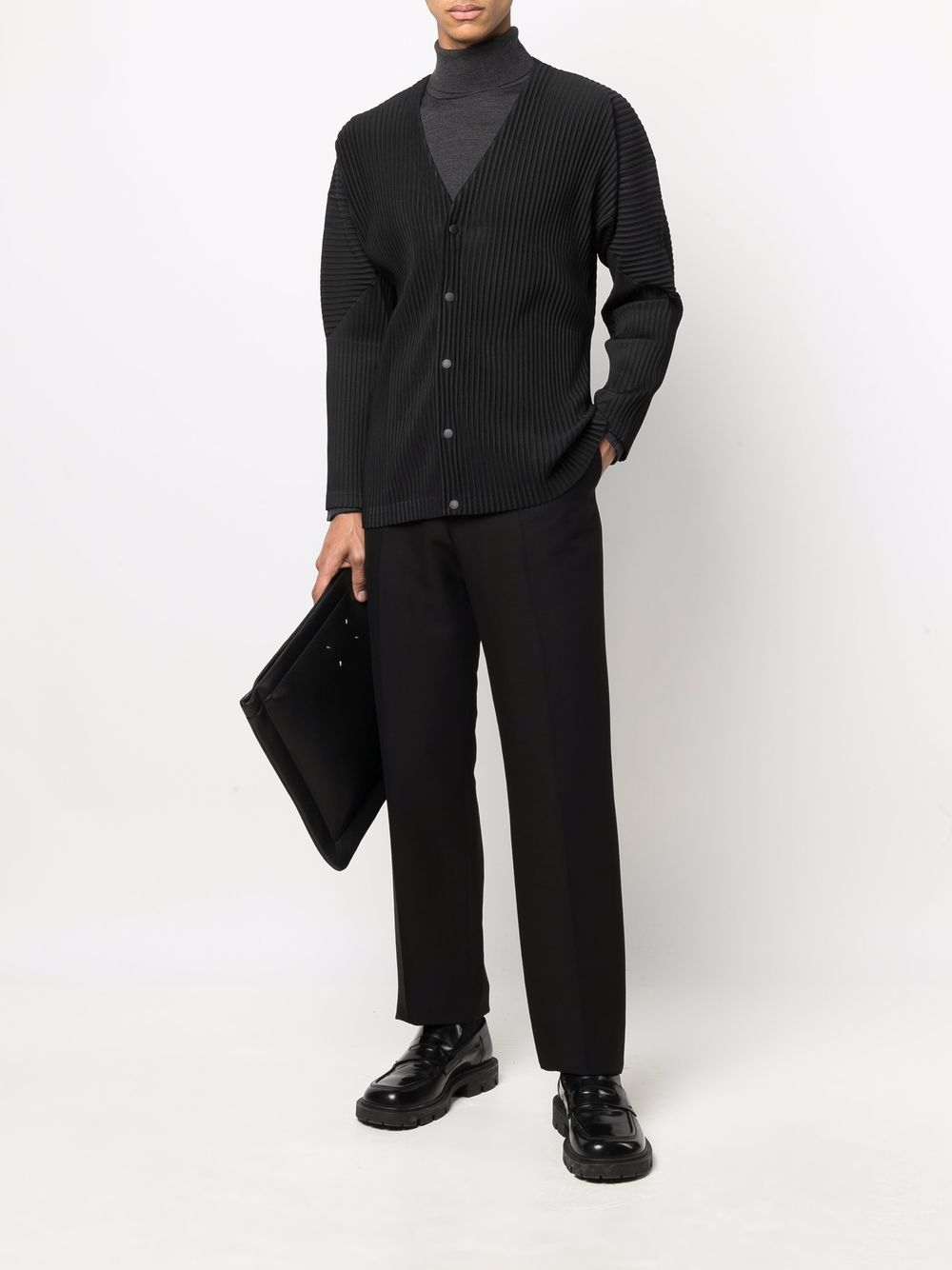 фото Homme plissé issey miyake v-neck pleated cardigan