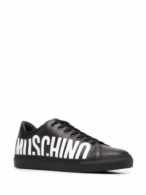 Scarpe da uomo Moschino, Collezione Estate 2022 - Stileo.it