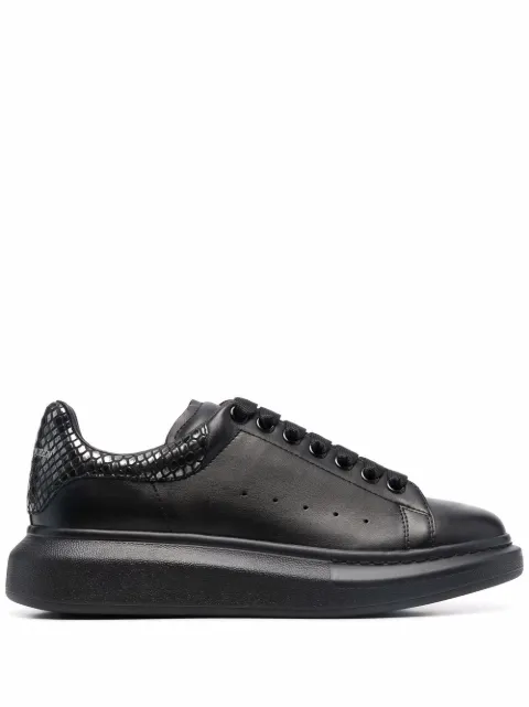 Alexander McQueen tenis con efecto de piel de serpiente