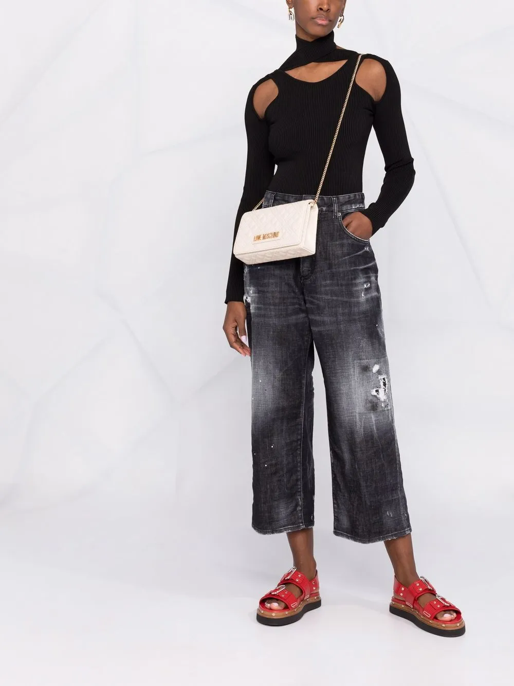 фото Love moschino стеганая сумка через плечо