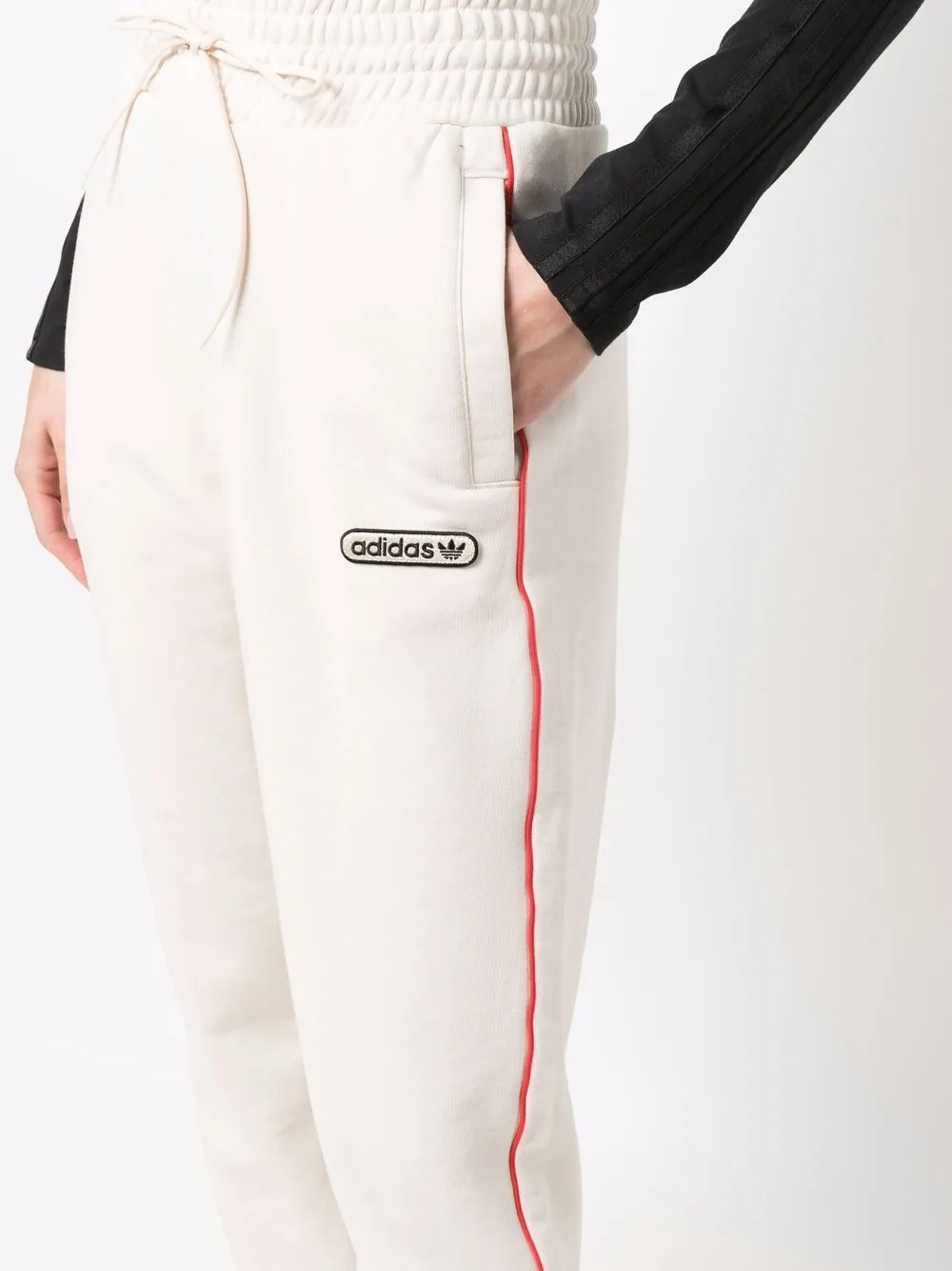 adidas Slim-fit joggingbroek Beige