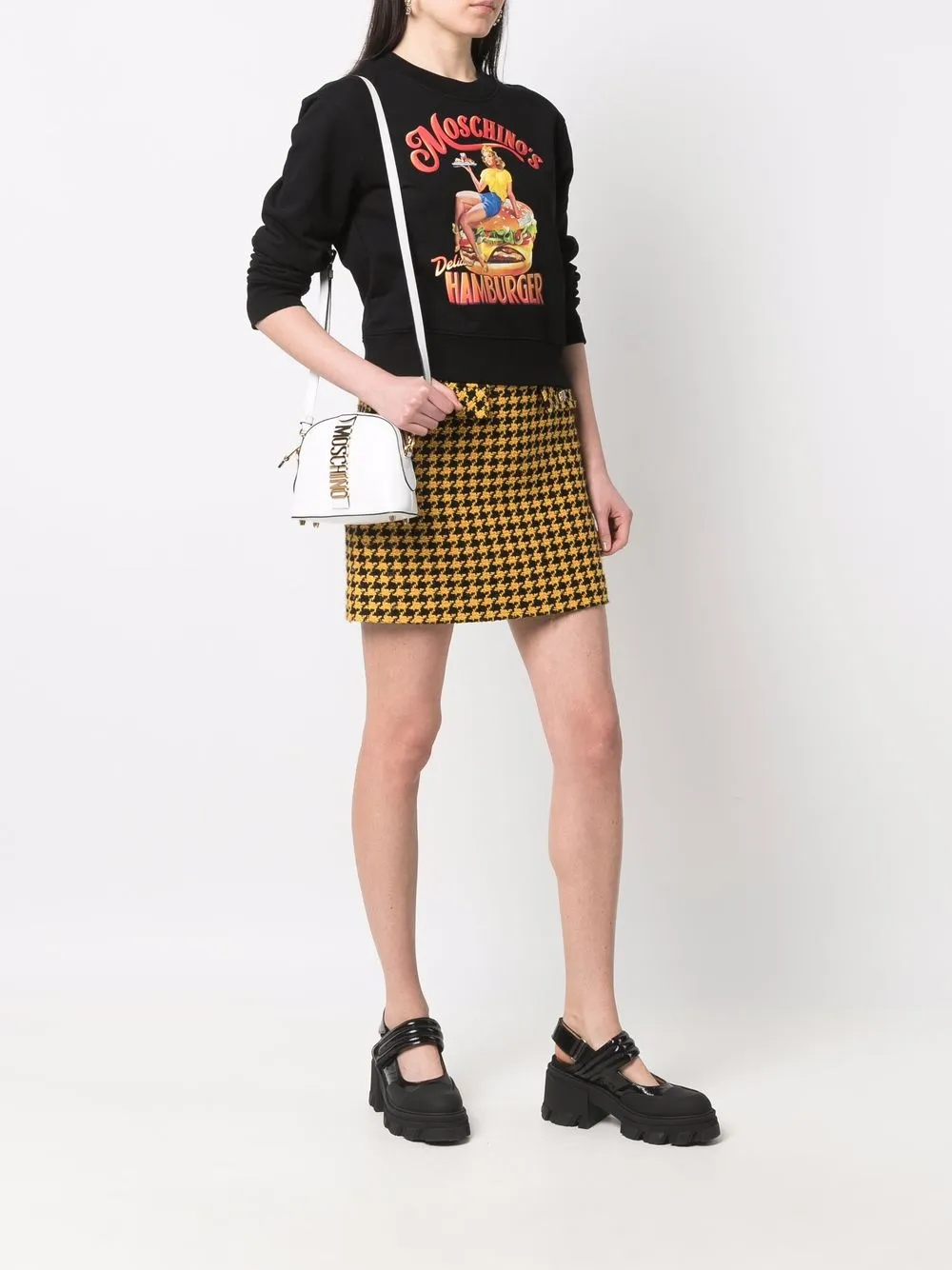 фото Moschino сумка через плечо с логотипом