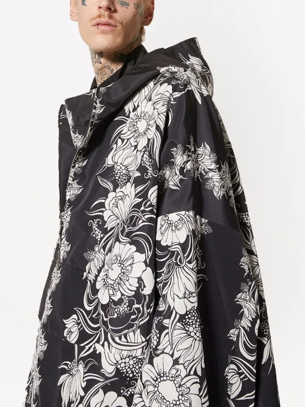 Valentino Garavani ヴァレンティノ グラフィック フーデッド