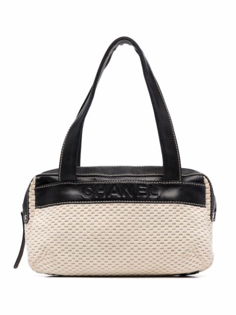 HOT SALE CHANEL 2004-2005 knitted debossed-logo shoulder bag Women