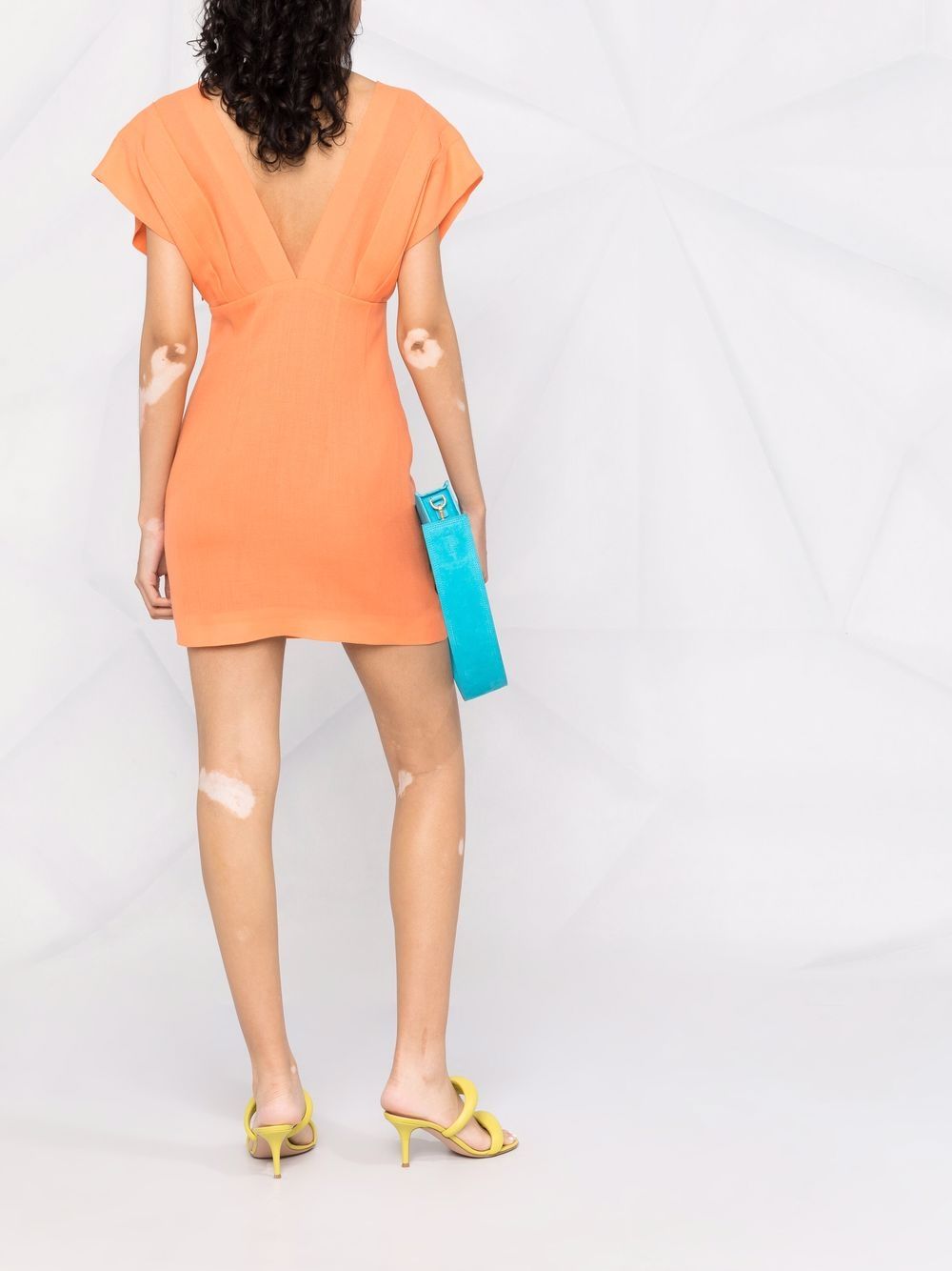 фото Federica tosi платье без рукавов с v-образным вырезом