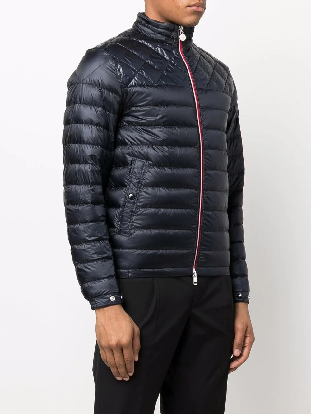 фото Moncler пуховик benamou