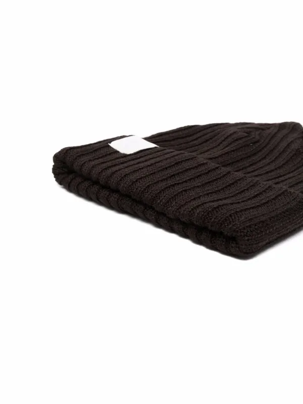 Shop Nike logo-patch beanie with 