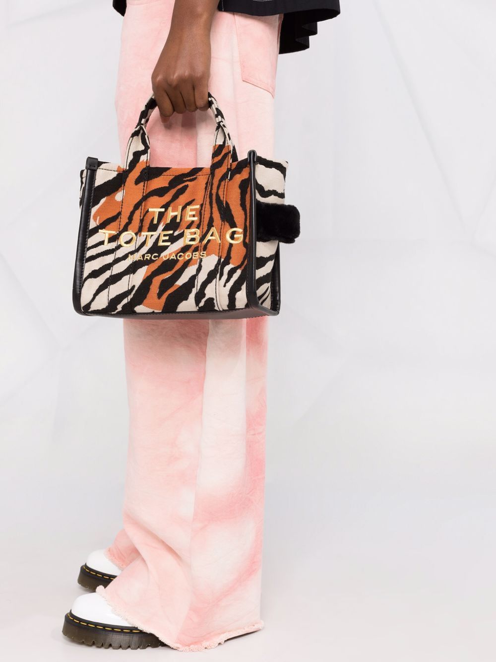 marc jacobs tote bag tiger